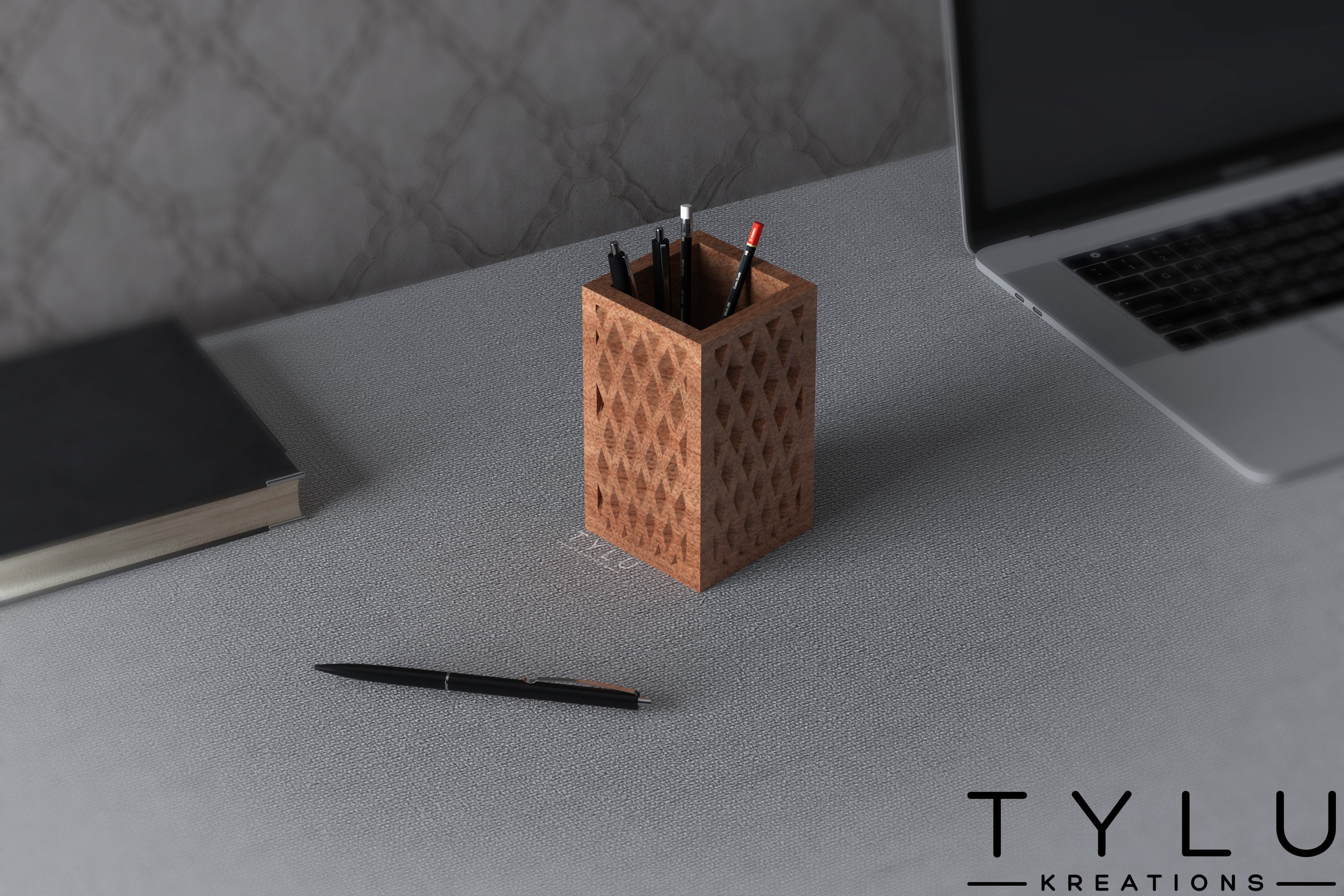 Diamond Pen Stand