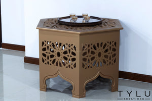 Traditional Corner Table
