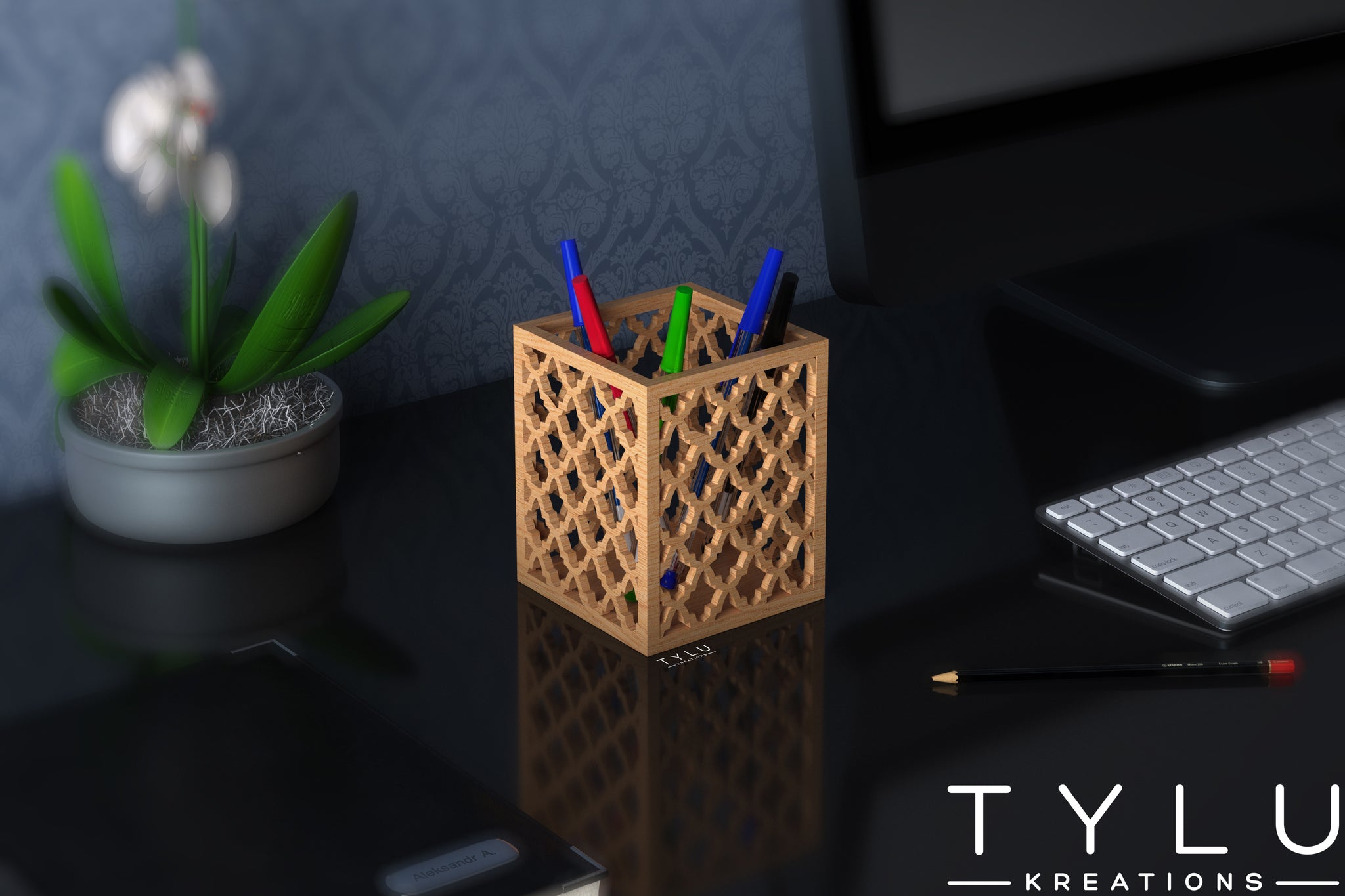 Patterned Pen Stand
